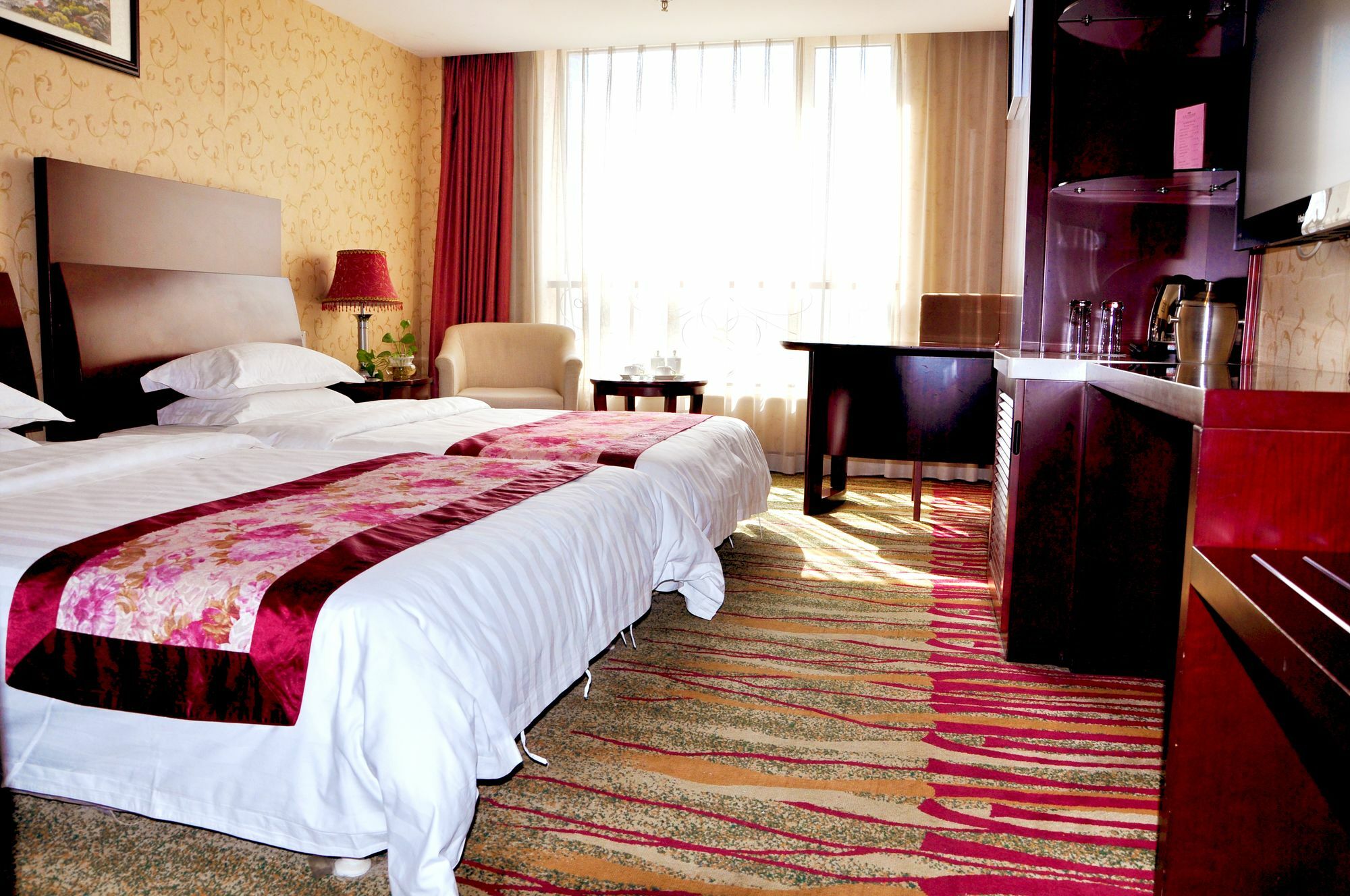 Dalian New Garden Hotel Екстер'єр фото