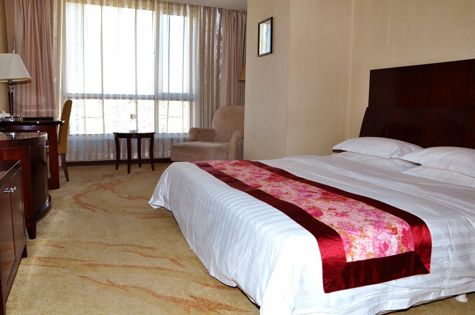 Dalian New Garden Hotel Екстер'єр фото