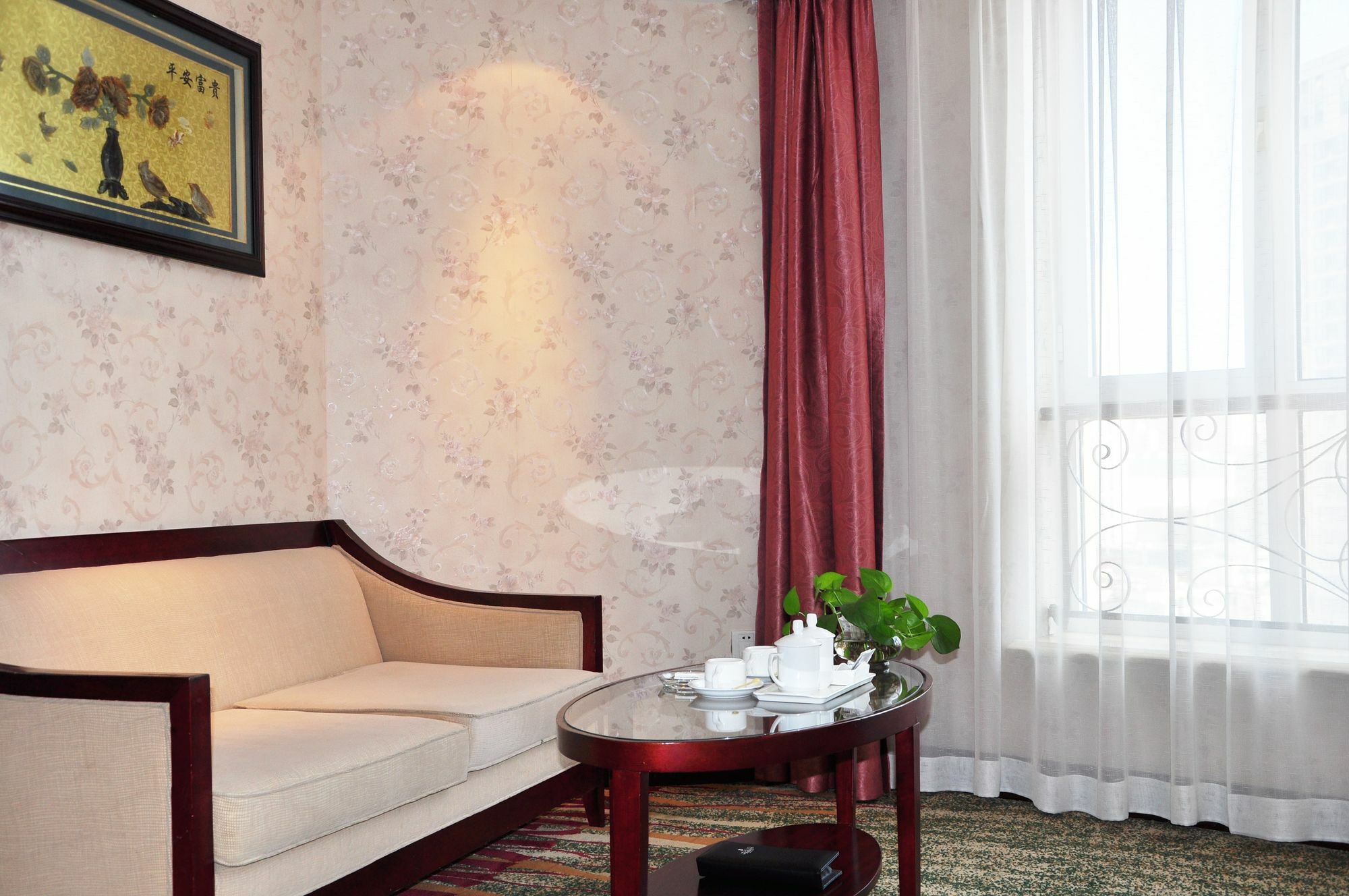 Dalian New Garden Hotel Екстер'єр фото